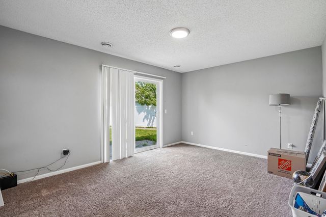 1113 Hickory Street, Farmington, MN 55024