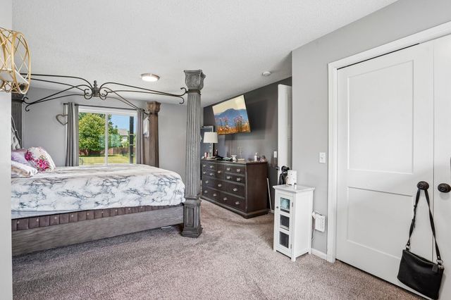 1113 Hickory Street, Farmington, MN 55024
