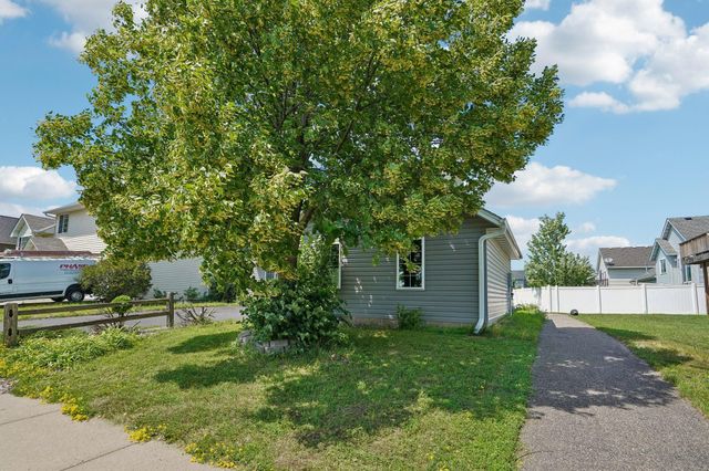 1113 Hickory Street, Farmington, MN 55024