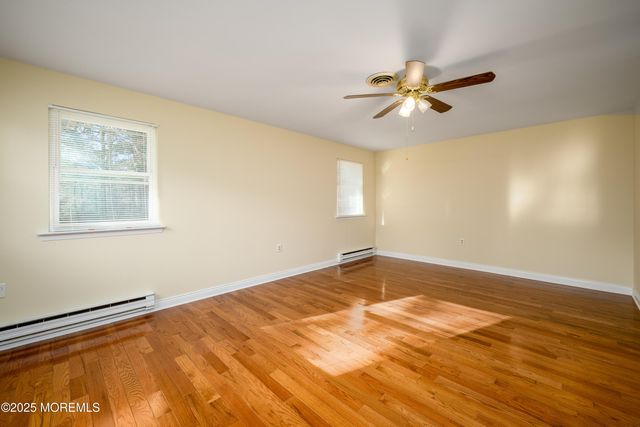 25 Dartmouth Street 61, Whiting, NJ 08759