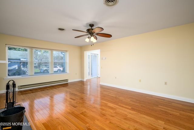 25 Dartmouth Street 61, Whiting, NJ 08759