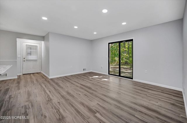 1604 Dahlia Court, Jackson, NJ 08527