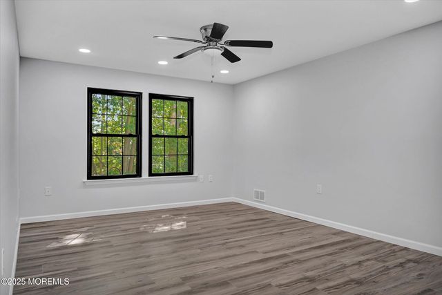 1604 Dahlia Court, Jackson, NJ 08527