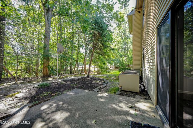 1604 Dahlia Court, Jackson, NJ 08527