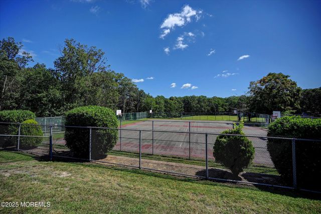 1604 Dahlia Court, Jackson, NJ 08527