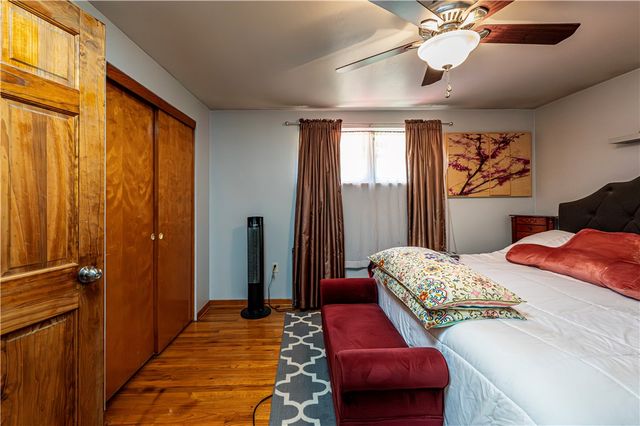 765 Robbins Station Rd, North Huntingdon, PA 15642