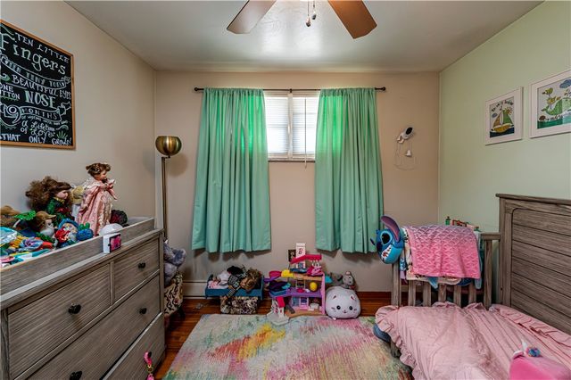 765 Robbins Station Rd, North Huntingdon, PA 15642