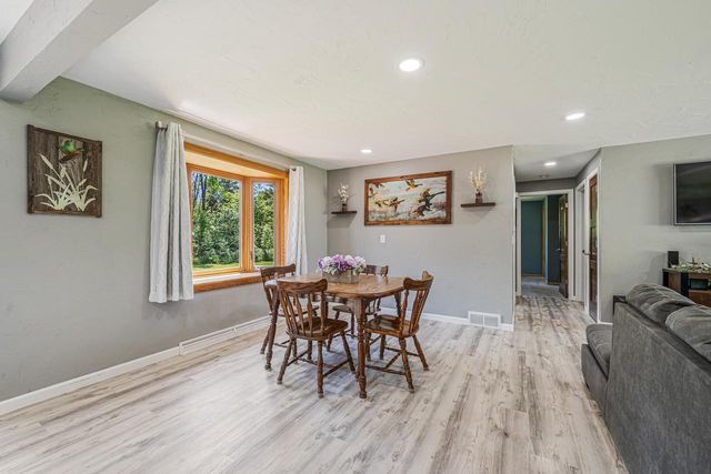 2987 W SHADY LANE, Neenah, WI 54956