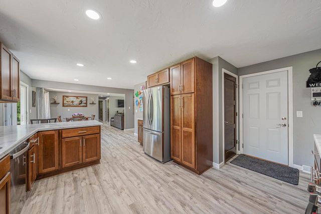 2987 W SHADY LANE, Neenah, WI 54956