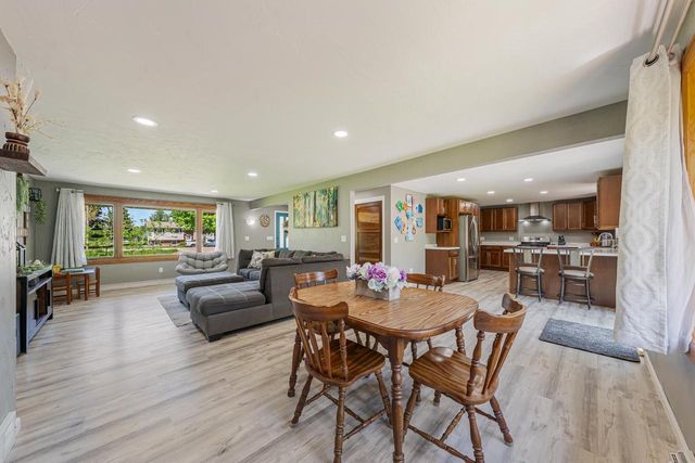 2987 W SHADY LANE, Neenah, WI 54956