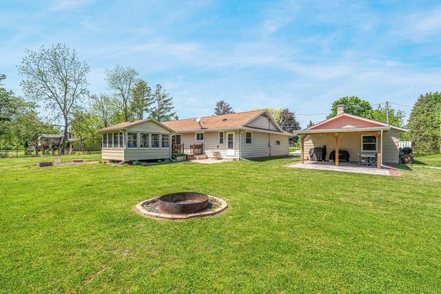 2987 W SHADY LANE, Neenah, WI 54956