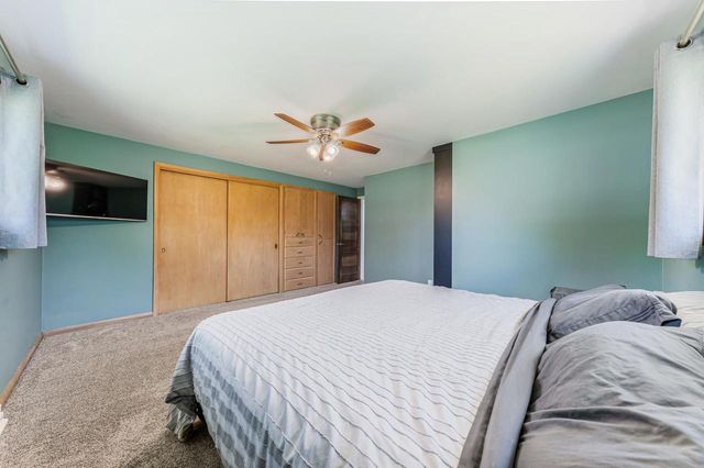 2987 W SHADY LANE, Neenah, WI 54956