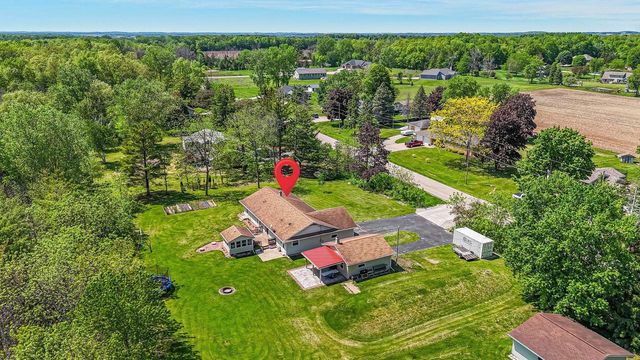 2987 W SHADY LANE, Neenah, WI 54956