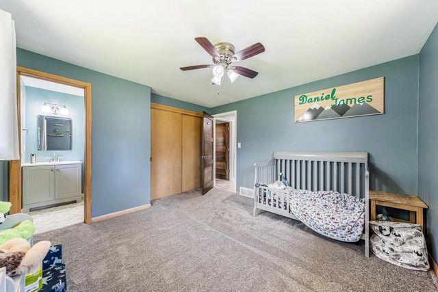 2987 W SHADY LANE, Neenah, WI 54956