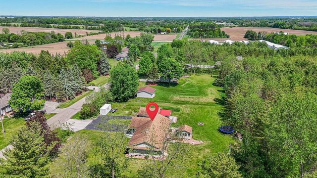 2987 W SHADY LANE, Neenah, WI 54956