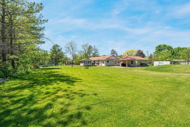 2987 W SHADY LANE, Neenah, WI 54956