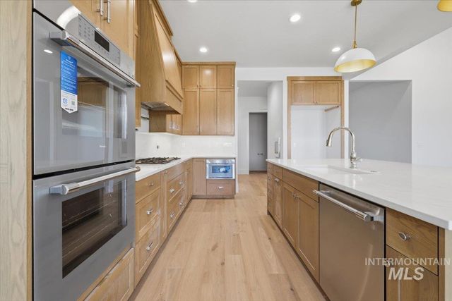 7621 E Midberry Ct, Nampa, ID 83687
