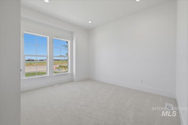 7621 E Midberry Ct, Nampa, ID 83687