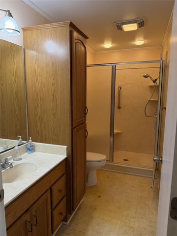203 E Anderson, Schulenburg, TX 78956