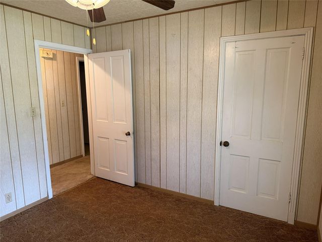 203 E Anderson, Schulenburg, TX 78956
