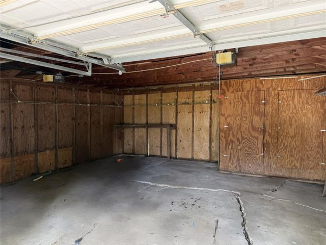 203 E Anderson, Schulenburg, TX 78956
