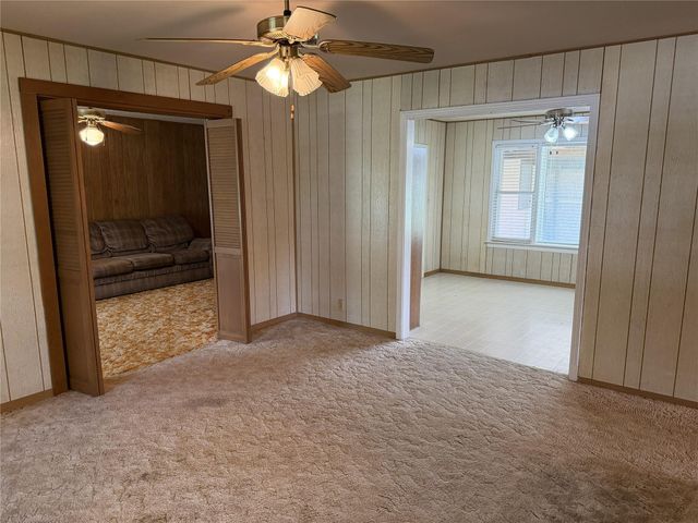 203 E Anderson, Schulenburg, TX 78956