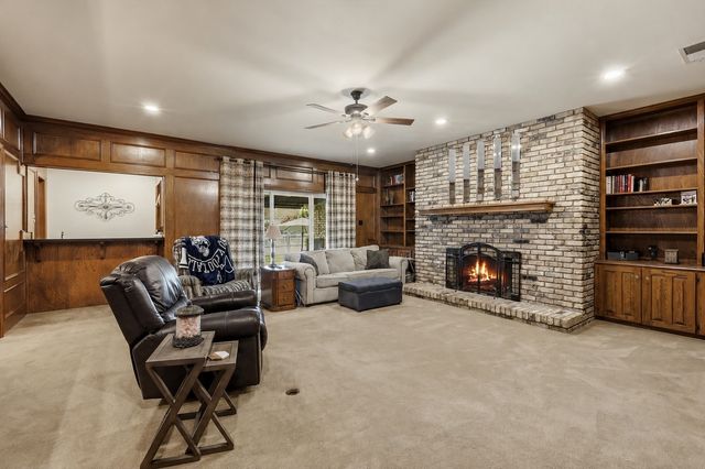 6007 Forestcreek Court, Arlington, TX 76016