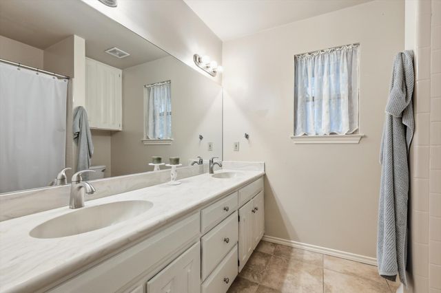 6007 Forestcreek Court, Arlington, TX 76016