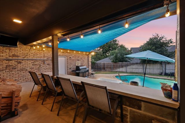 6007 Forestcreek Court, Arlington, TX 76016