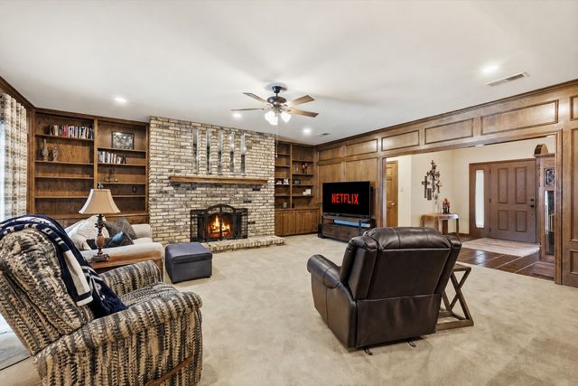6007 Forestcreek Court, Arlington, TX 76016