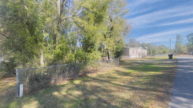 605 STANDRIDGE STREET, Bronson, FL 32621