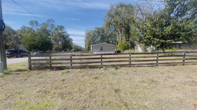 605 STANDRIDGE STREET, Bronson, FL 32621