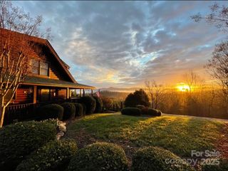 202 Panorama Drive, Nebo, NC 28761