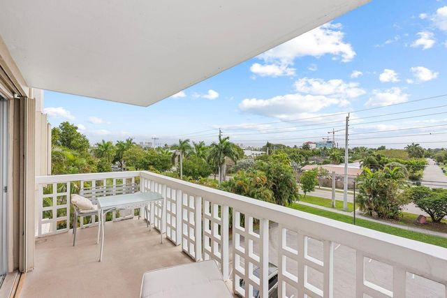 1831 NE 38th Street 410, Oakland Park, FL 33308