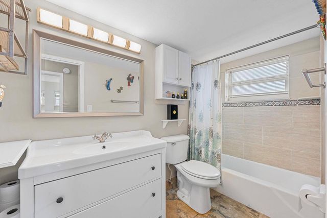 1831 NE 38th Street 410, Oakland Park, FL 33308