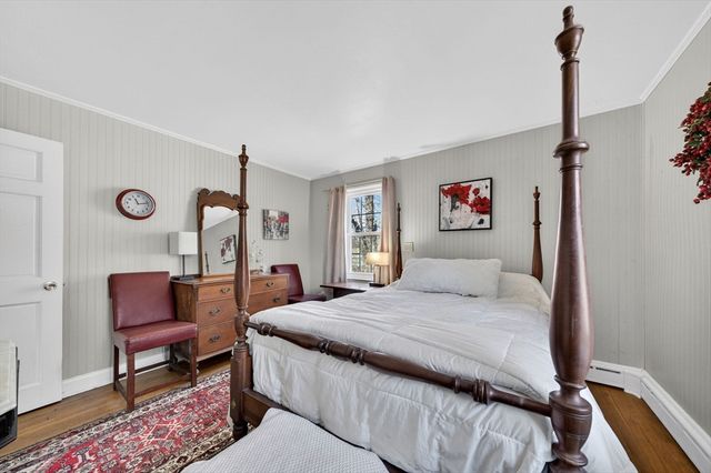 788 Dartmouth St, Dartmouth, MA 02748