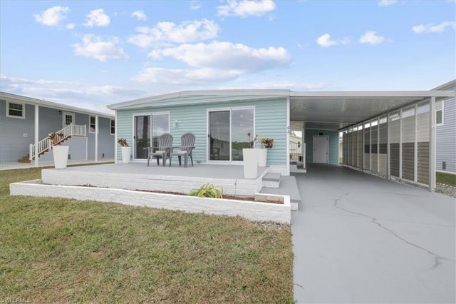 62 Kiowa DR, Fort Myers Beach, FL 33931