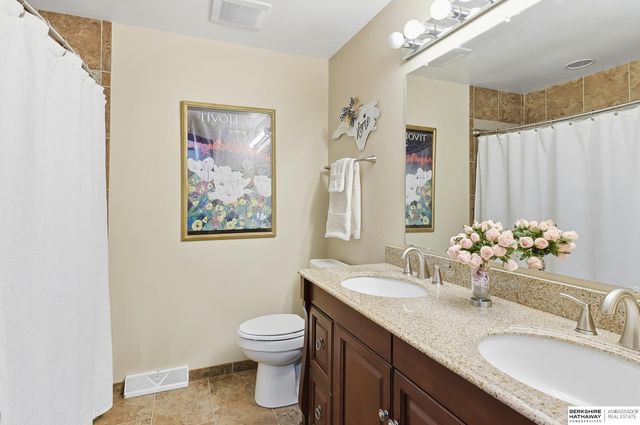 2635 N 125 Circle, Omaha, NE 68164