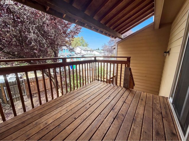 12103 Se HAROLD St, Portland, OR 97266