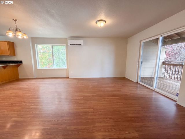 12103 Se HAROLD St, Portland, OR 97266