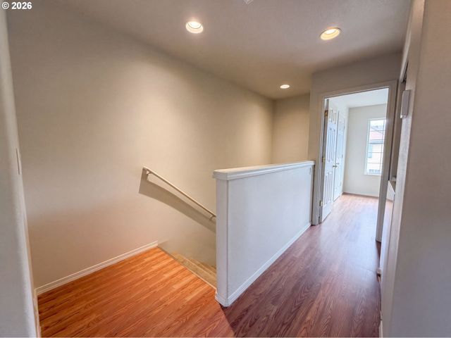 12103 Se HAROLD St, Portland, OR 97266