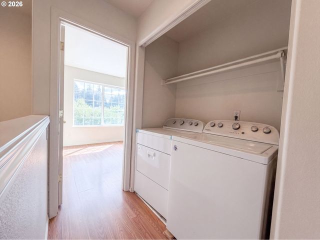 12103 Se HAROLD St, Portland, OR 97266