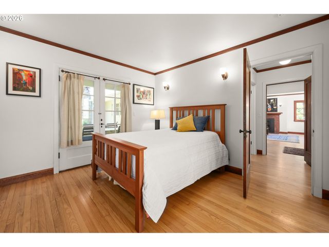 1669 FAIRMOUNT Blvd, Eugene, OR 97403