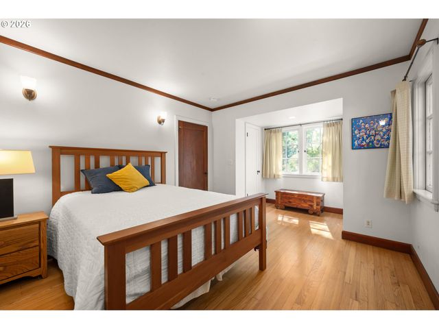 1669 FAIRMOUNT Blvd, Eugene, OR 97403