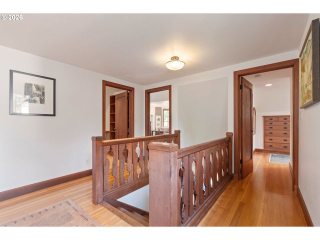 1669 FAIRMOUNT Blvd, Eugene, OR 97403