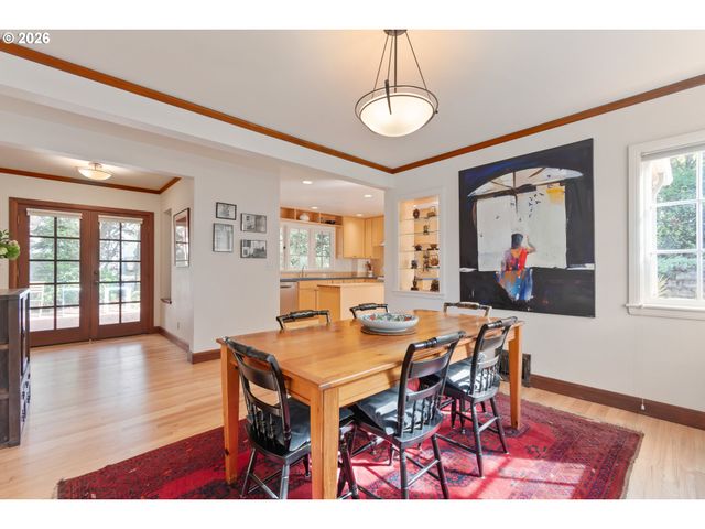 1669 FAIRMOUNT Blvd, Eugene, OR 97403