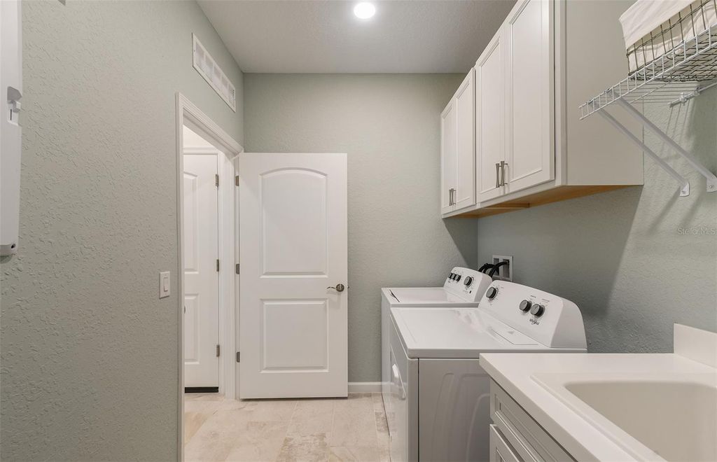 Image 33 of property listing at 9136 PACIFIC PALMS AVENUE, Melbourne, FL 32940