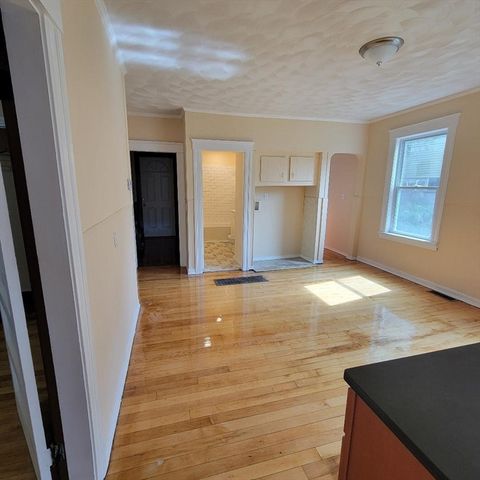 111 Rodney 1, Worcester, MA 01605