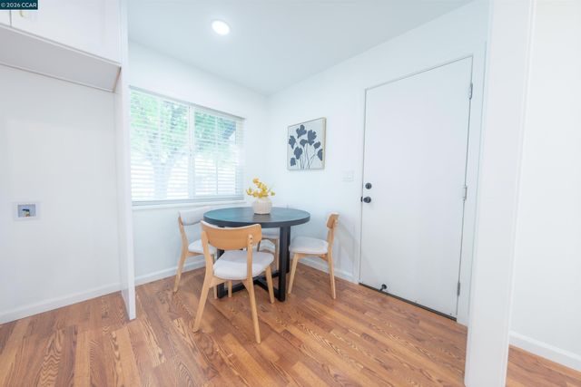 3085 Stanton Cir, Carmichael, CA 95608