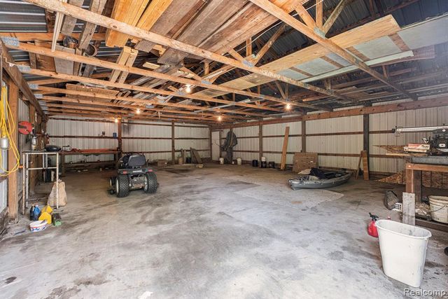 1490 Gage Road, Holly, MI 48442